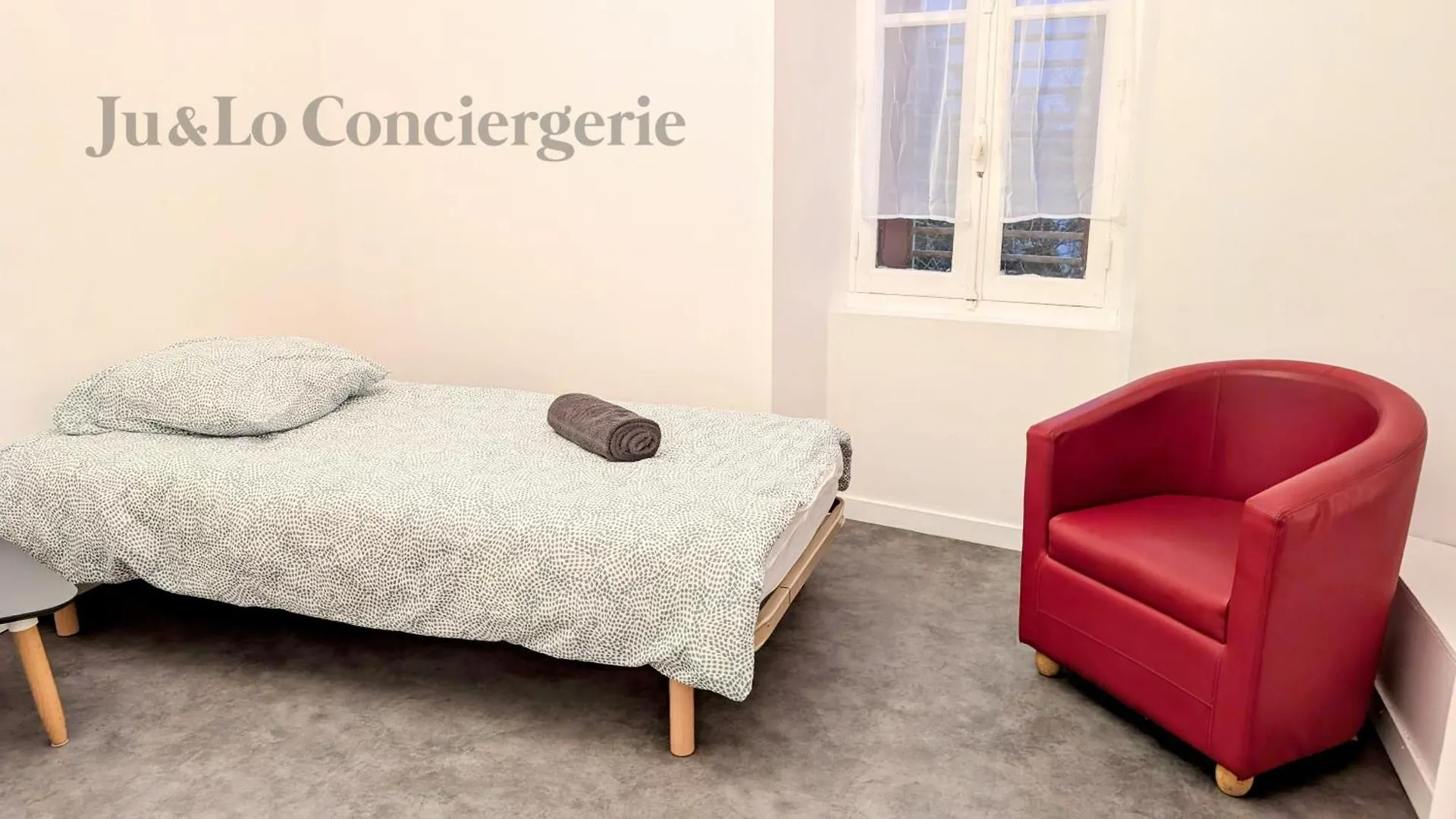 Holiday home Maison Redonnaise Centre Ville France